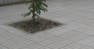 Качественная тротуарная плитка серого цвета в Городце в октябре