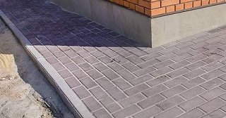 Укладка плитки на отмостку: Цена от 810 руб. в Городце от ТротуарнаяПлитка