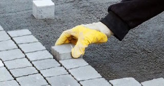 Укладка тротуарной плитки 50 на 50 в Городце в октябре