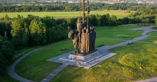 Благоустройство памятников в Городце от 911 руб. – компания ТротуарнаяПлитка